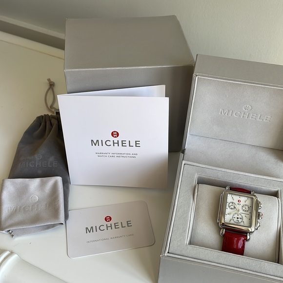 Michele Deco Chronograph Watch with 5 leather and alligator bands - Picture 3 of 11